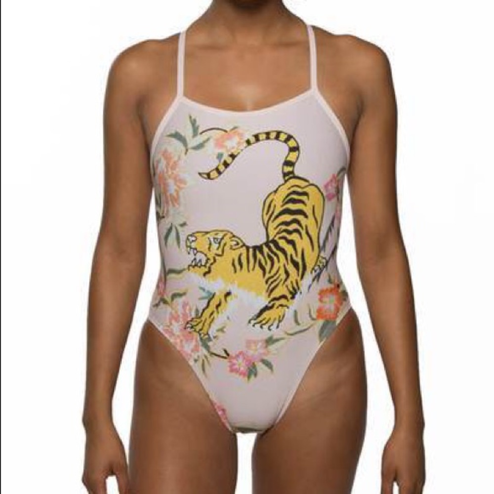 ISO JOLYN RAWR/TIGER ONSIE